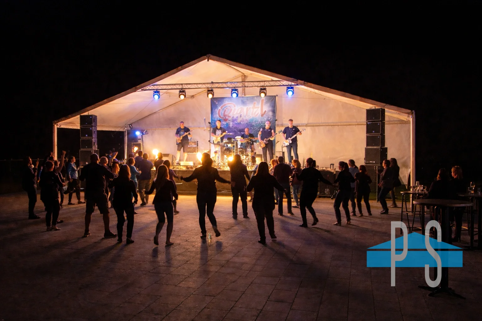 Realizace párty stanu